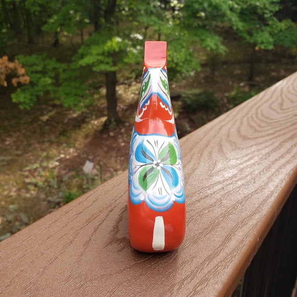 Sitting Red Swedish Dala Horse - UNIQUE Carved Wooden - Picture 3 of 6
